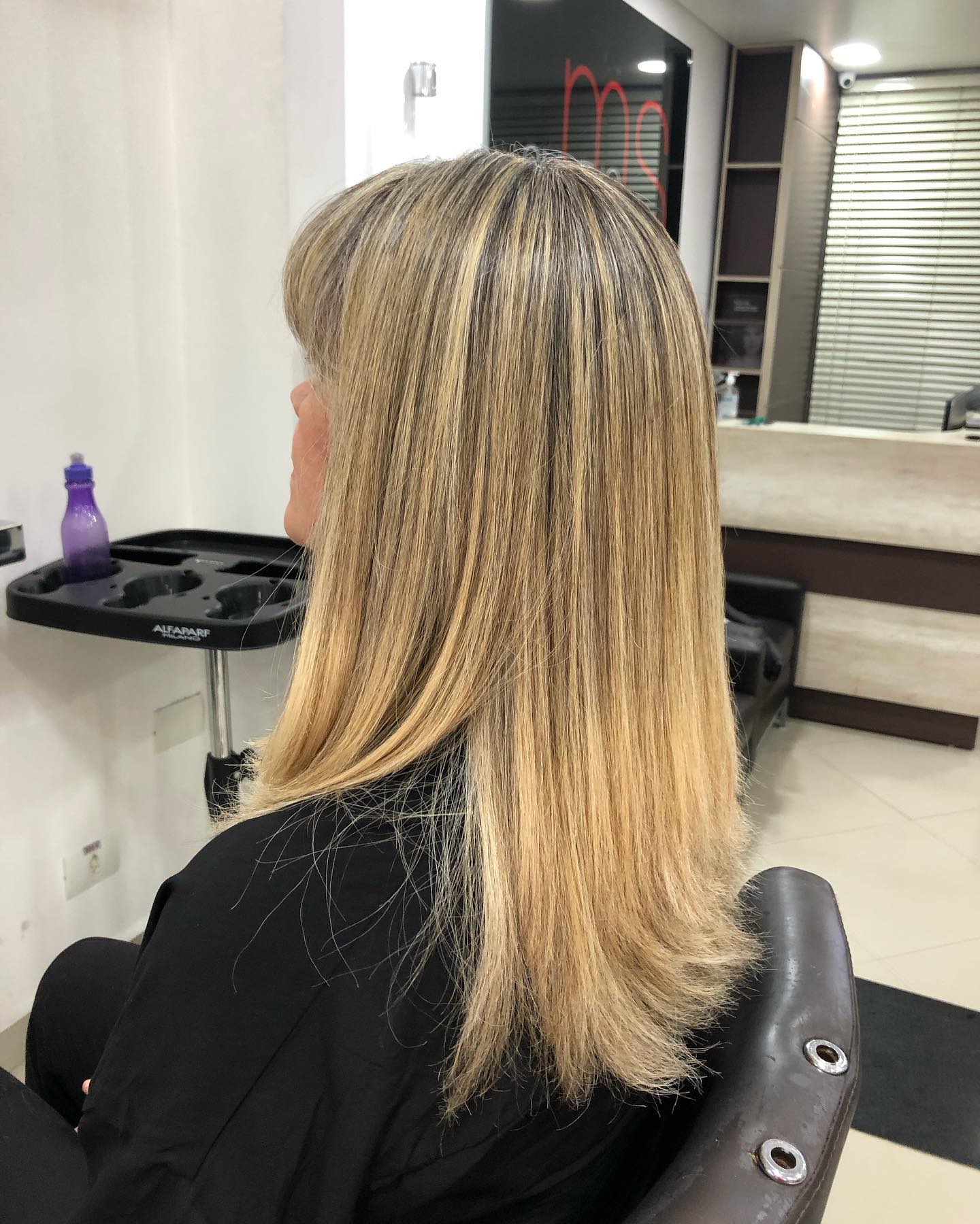 Especialista em Loiros em Suzano - MS Tricologia e Estética Especialista em Loiros em Suzano - MS Tricologia e Estética