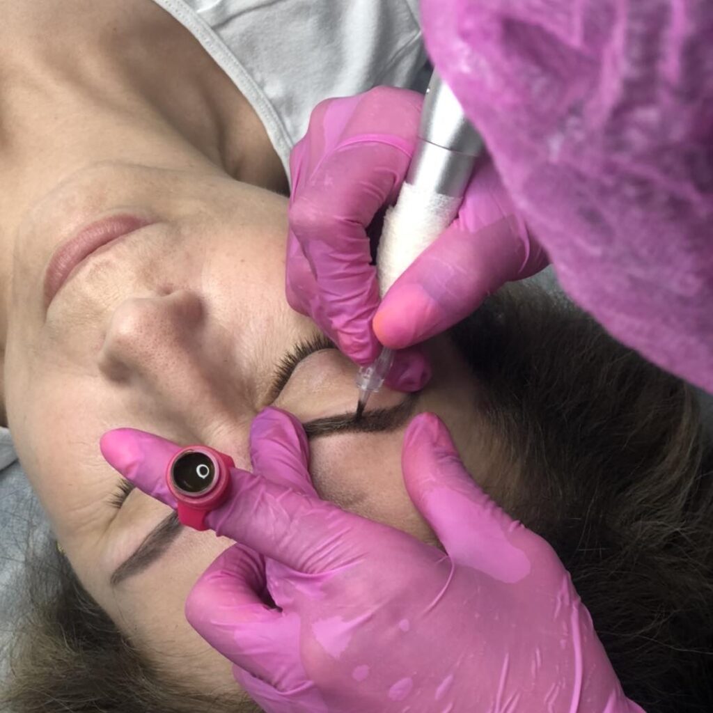 Sobrancelhas e cílios – MS Tricologia e Estética, Suzano - SP – foto 8